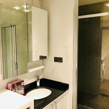 Apartment 25 - Cleopatra Exclusive, Center *