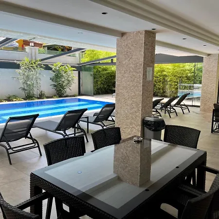 25 - Cleopatra Exclusive, Center Apartment *