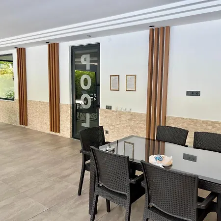 Apartment 25 - Cleopatra Exclusive, Center