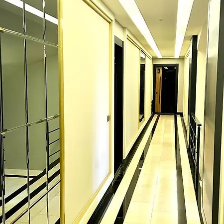 25 - Cleopatra Exclusive, Center Apartment *